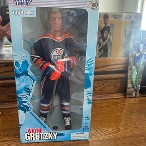Wayne Gretzky Collectible Figure - Blue and Orange